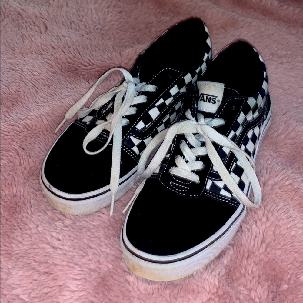 checkerboard vans